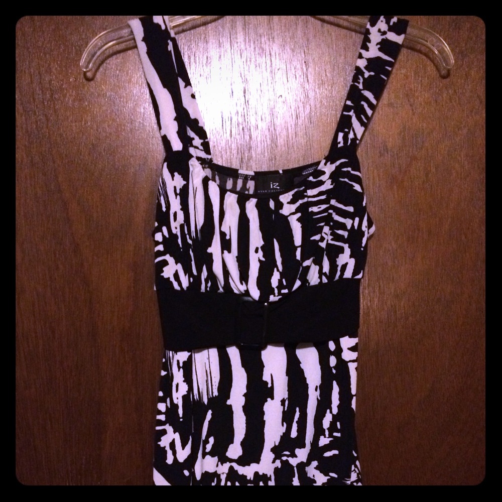 Sleeveless blouse